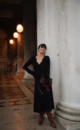 SUKIENKA SCARLET CZARNA