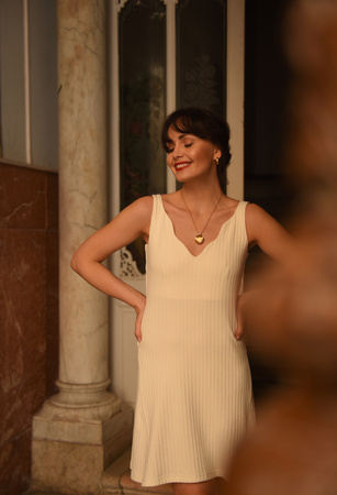 SUKIENKA CAMELIA MINI KREMOWA