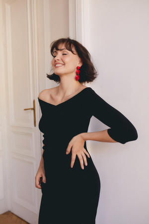 SUKIENKA AURA CZARNA