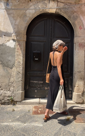 SUKIENKA DALIA CZARNA