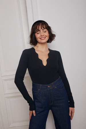 BODY SOPHIE WAVE CZARNE